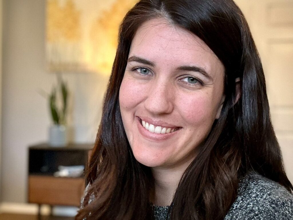 Laura Tewel, LMFT